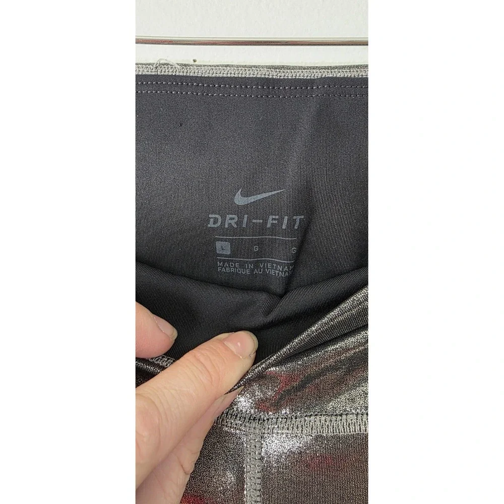 Nike Womens Sz L One Icon Clash Mid Rise 7/8 Shimmer Leggings Silver Yoga Run‎